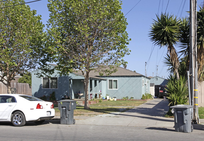 769 Elkington Ave in Salinas, CA - Foto de edificio - Building Photo