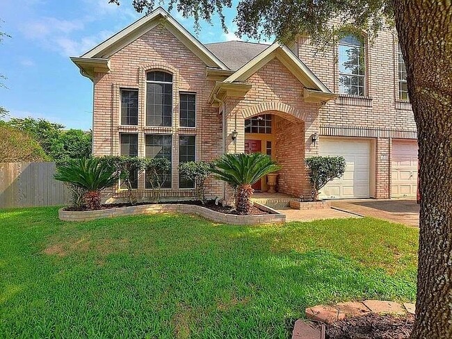 property at 1207 Chinquapin Ct