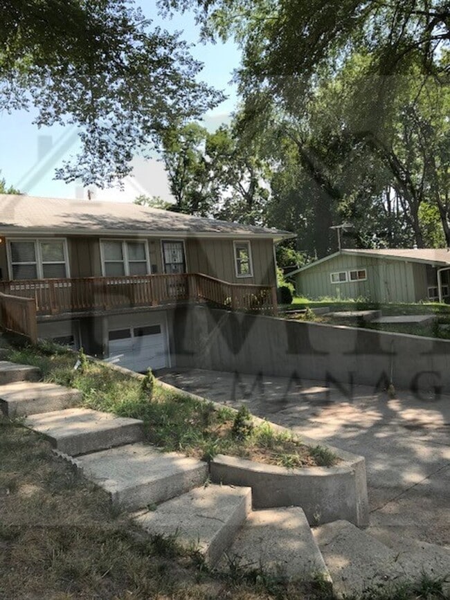 107 S Arlington Ave in Independence, MO - Building Photo - Building Photo