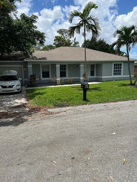 813 NW 19th Ave in Fort Lauderdale, FL - Building Photo