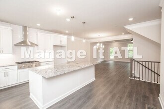 3163 Clairebrooke Ave in Chamblee, GA - Building Photo - Building Photo