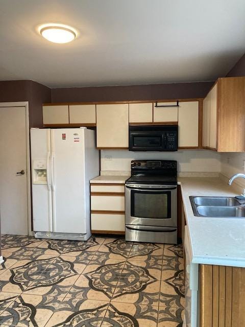 5551 Delmonte Dr in Hanover Park, IL - Building Photo - Building Photo