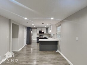 1224 Hanson St in Reynoldsburg, OH - Foto de edificio - Building Photo