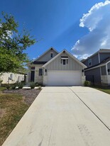 360 Banyon Dr in Liberty Hill, TX - Building Photo