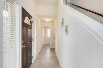 2105 Town Centre Dr in Round Rock, TX - Building Photo - Building Photo