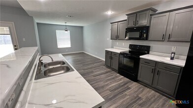 7205 American W Dr in Killeen, TX - Building Photo - Building Photo