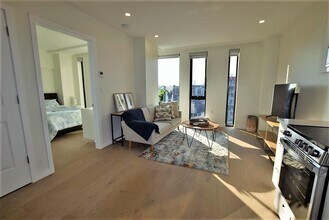 41-26 44th St in Queens, NY - Building Photo - Building Photo