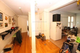 1657 Commonwealth Avenue-Unit -# GNC1 in Boston, MA - Building Photo - Building Photo