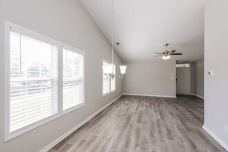 1007 Kansas City Dr in Monroe, NC - Foto de edificio - Building Photo