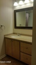 222 Hugh Thomas Dr in Panama City, FL - Building Photo - Building Photo