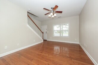 8002 Starling Ct in Spring Hill, TN - Foto de edificio - Building Photo