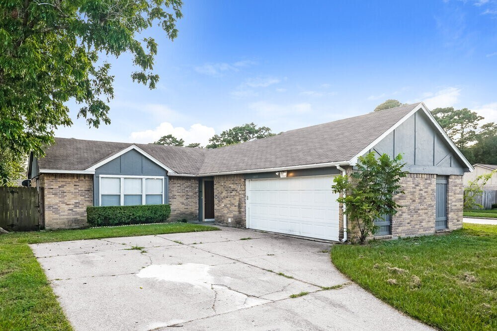 21035 Rivershadows Ln in Spring, TX - Building Photo