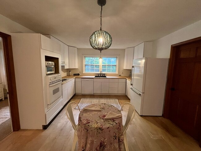 property at 250 Edgewood Dr