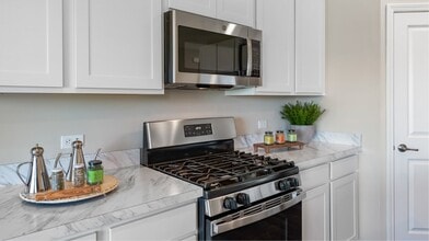 11490 Thomas St in Winfield, IN - Building Photo - Building Photo