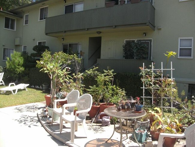 5282 E Las Lomas St in Long Beach, CA - Building Photo - Building Photo