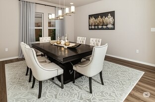 1706 Dove Cir in Ennis, TX - Building Photo