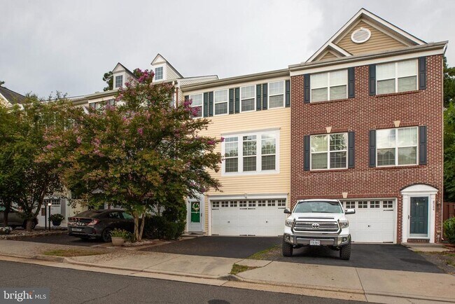 property at 8346 Leighlex Ct