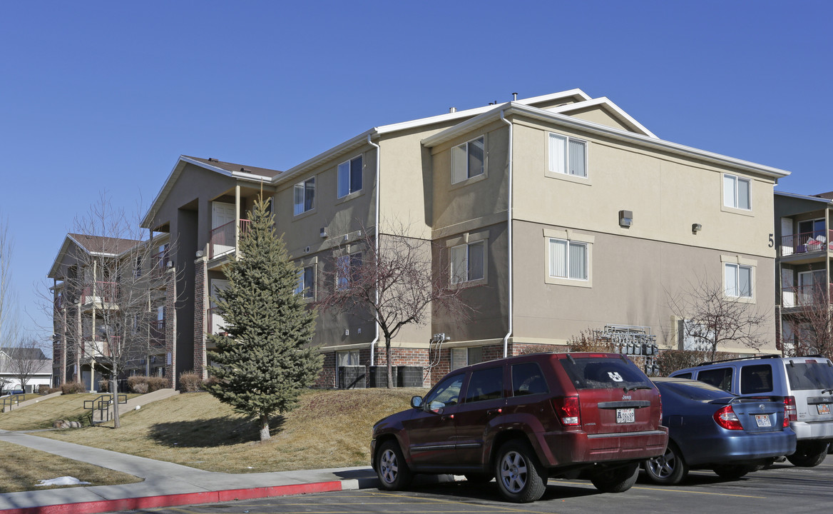 Bridger Pointe in North Logan, UT - Building Photo