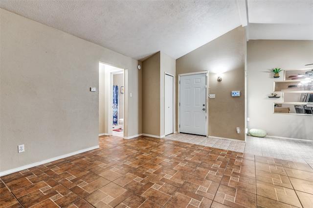 7037 Pineberry Rd in Dallas, TX - Building Photo - Building Photo