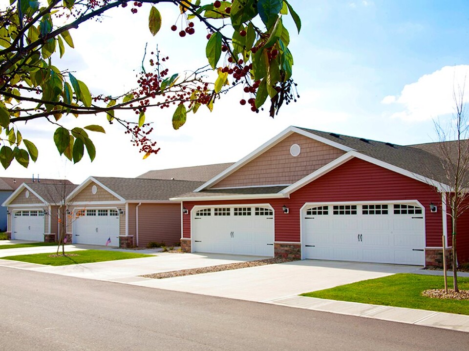 Redwood Zeeland in Zeeland, MI - Building Photo