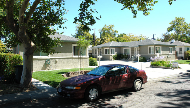 1346-1358 Arkansas St in Vallejo, CA - Foto de edificio - Building Photo