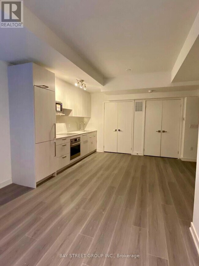 67 Curlew Dr in Toronto, ON - Building Photo - Building Photo