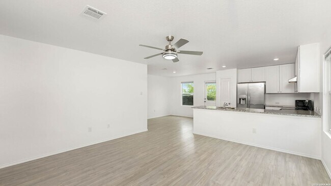 3431 Manoway Bay in San Antonio, TX - Building Photo - Building Photo