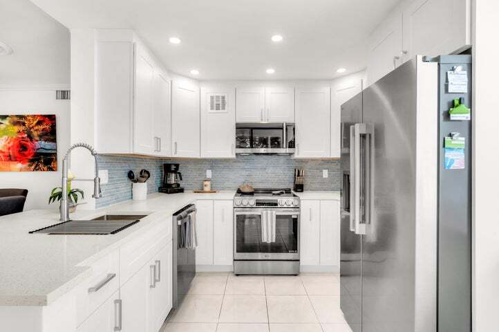 600 Egret Cir, Unit 7205 in Delray Beach, FL - Building Photo