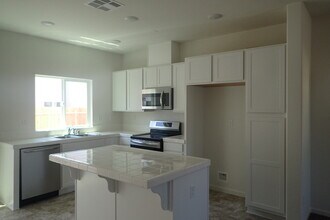 3730 Bayou Way in Sacramento, CA - Building Photo - Building Photo