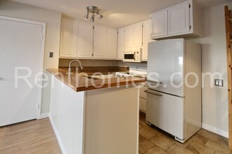 3550 Ruffin Rd in San Diego, CA - Building Photo - Building Photo