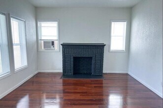 11 Norwood St in Houston, TX - Foto de edificio - Building Photo
