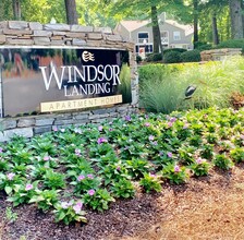 Windsor Landing Apartments in Matthews, NC - Foto de edificio - Building Photo