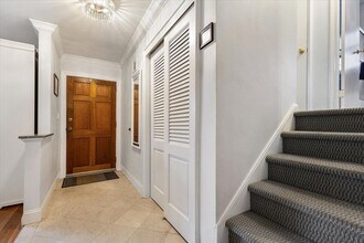 66 Lyons Rd in Scarsdale, NY - Building Photo - Building Photo