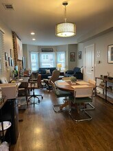 1212 W Henderson St in Chicago, IL - Building Photo - Building Photo
