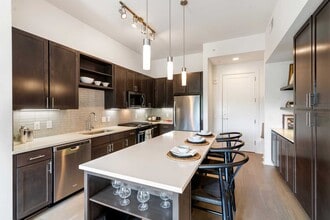 Cortland M-Line in Dallas, TX - Building Photo - Building Photo