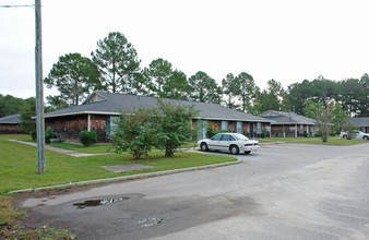 Ridge Manor in Mobile, AL - Building Photo - Building Photo