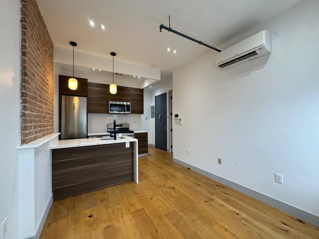 1801 76th St in Brooklyn, NY - Building Photo - Building Photo