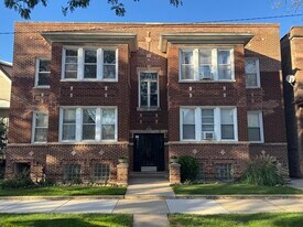 2602 W Winona St in Chicago, IL - Building Photo