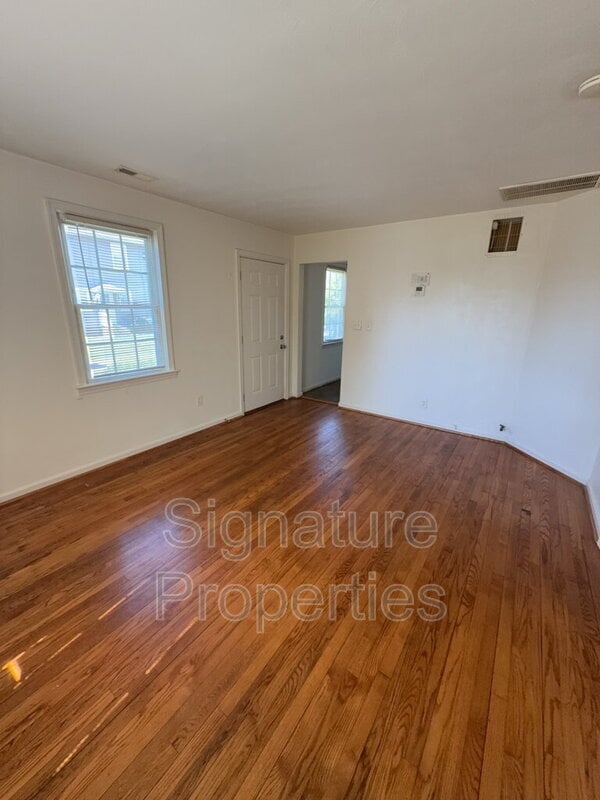 201 Glendale Ave in Norfolk, VA - Building Photo - Building Photo