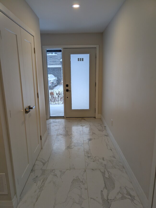 812 Star Private in Ottawa, ON - Building Photo - Building Photo