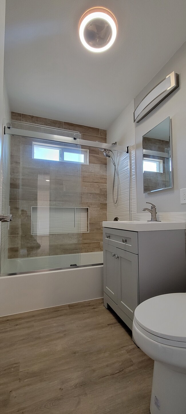 115 Juniper St, Unit C in Brea, CA - Building Photo - Building Photo