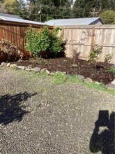 868 NW 6th St in Toledo, OR - Building Photo - Building Photo