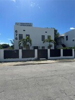 676 NW 47th St in Miami, FL - Building Photo