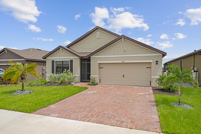 1893 Capital Dr SE in Palm Bay, FL - Foto de edificio - Building Photo