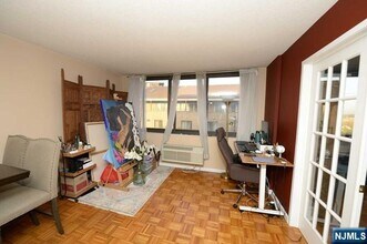 344 Prospect Ave in Hackensack, NJ - Building Photo - Building Photo