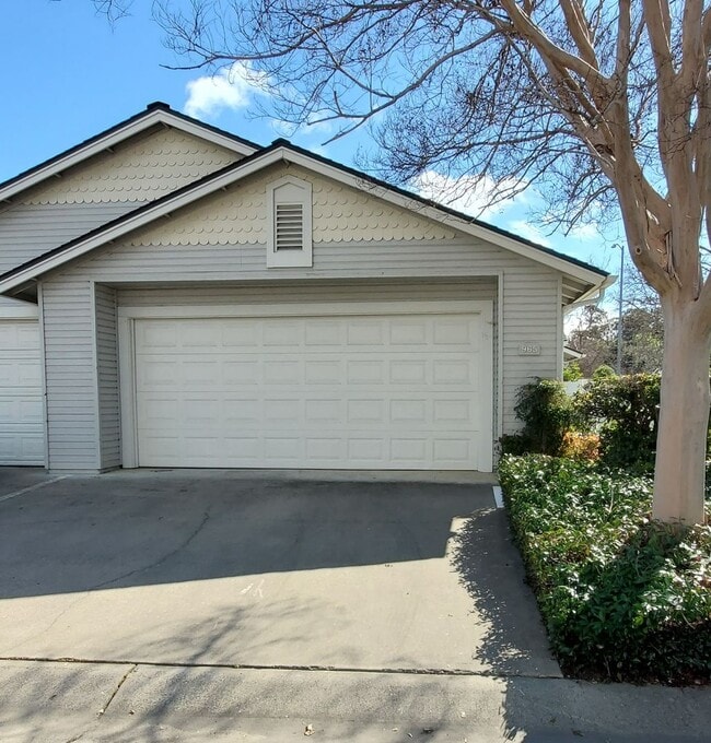 965 Felicia Way in San Luis Obispo, CA - Building Photo - Building Photo