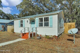 1101 Woodward Ave in Beaufort, SC - Building Photo - Building Photo