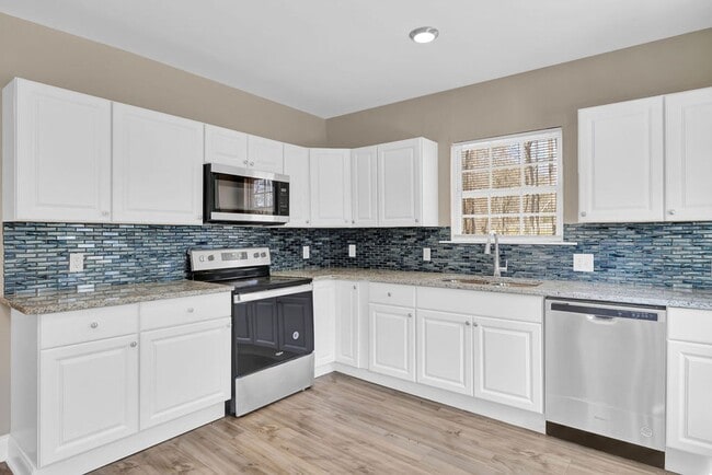 2258 Niskey Lake Rd SW in Atlanta, GA - Building Photo - Building Photo
