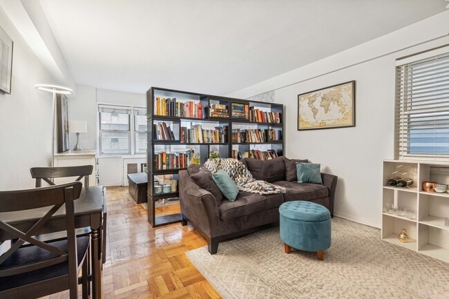 property at 321 E 45th St