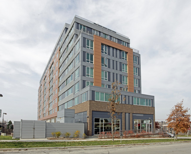 Convent Hill in Milwaukee, WI - Foto de edificio - Building Photo